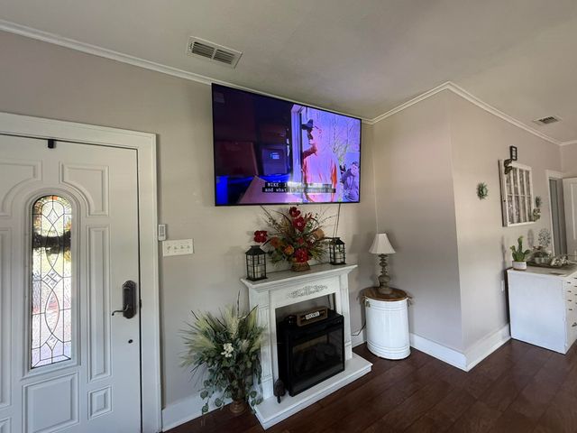 617 W SCOTT STREET, Gilmer, TX 75644