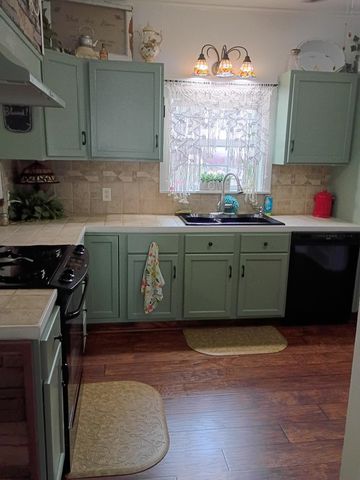 617 W SCOTT STREET, Gilmer, TX 75644