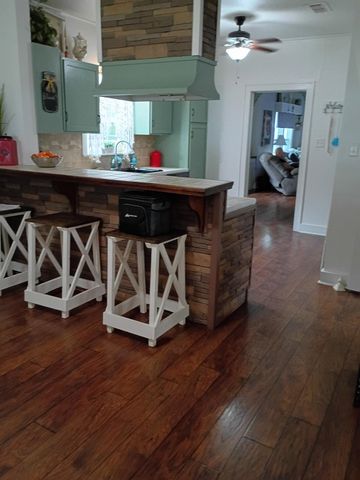 617 W SCOTT STREET, Gilmer, TX 75644