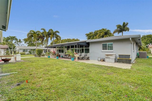 4722 NW 44th Ct, Tamarac, FL 33319