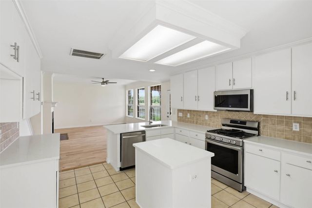 1282 Bradford Drive, Coppell, TX 75019