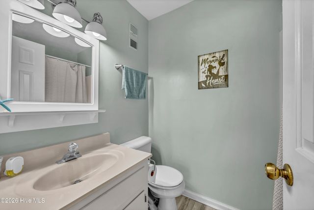 1503 Carolina Beach Avenue N Apt 1d, Carolina Beach, NC 28428