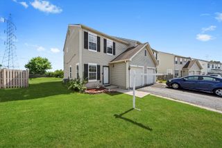 923 E SAVANNAH Drive, Romeoville, IL 60446