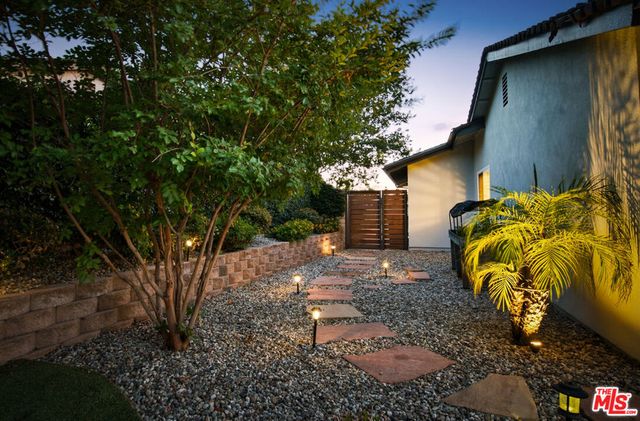 1786 Tetlow Avenue, Simi Valley, CA 93063