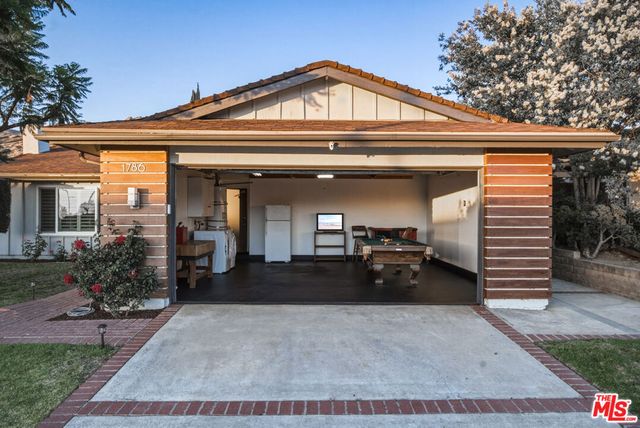 1786 Tetlow Avenue, Simi Valley, CA 93063