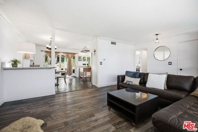 1786 Tetlow Avenue, Simi Valley, CA 93063