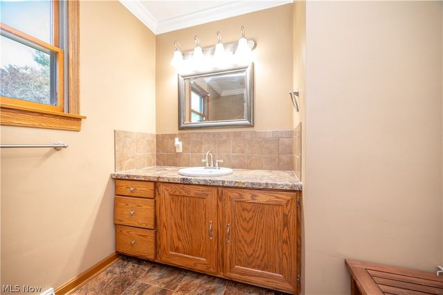 6670 James Street, Poland, OH 44514
