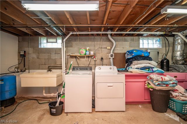 6670 James Street, Poland, OH 44514