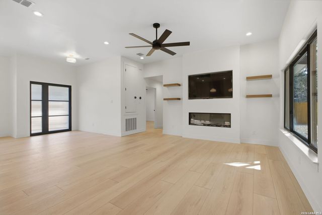 118 Tiger Tail, San Antonio, TX 78232