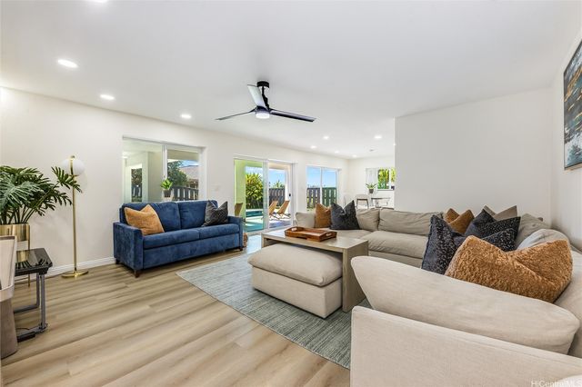 779 Moaniala Street, Honolulu, HI 96821