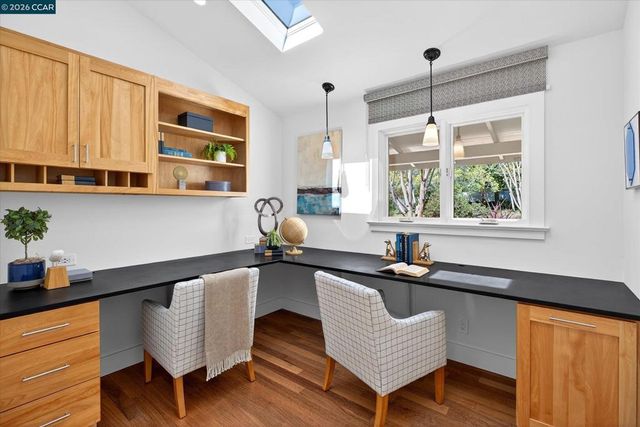 5 El Corte, Orinda, CA 94563