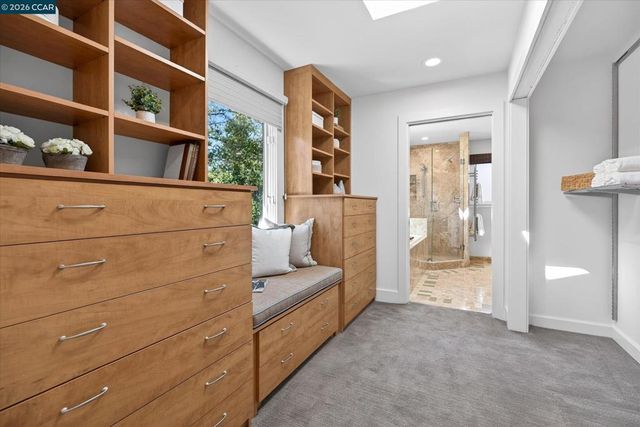 5 El Corte, Orinda, CA 94563