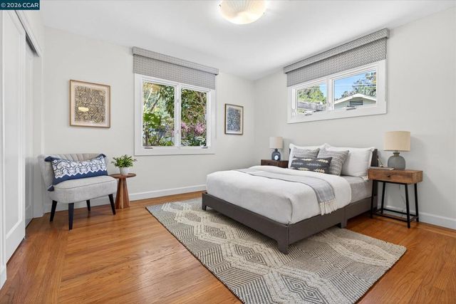 5 El Corte, Orinda, CA 94563