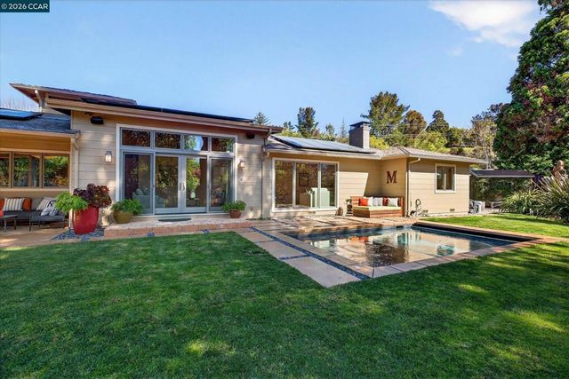 5 El Corte, Orinda, CA 94563