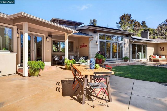 5 El Corte, Orinda, CA 94563