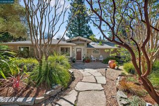 5 El Corte, Orinda, CA 94563