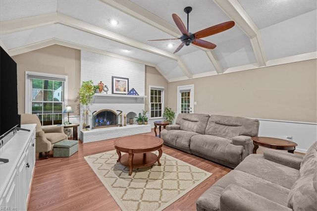 912 Upper Hastings WAY, Virginia Beach, VA 23452