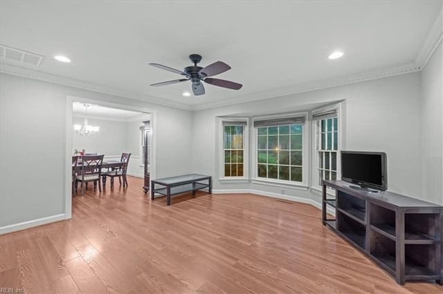 912 Upper Hastings WAY, Virginia Beach, VA 23452