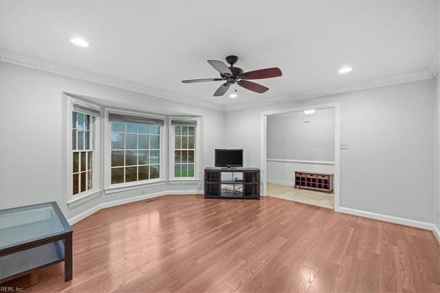 912 Upper Hastings WAY, Virginia Beach, VA 23452