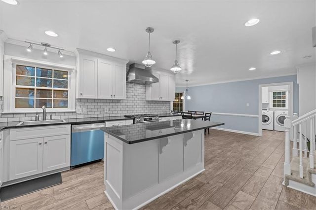 912 Upper Hastings WAY, Virginia Beach, VA 23452