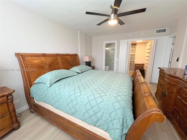 3660 NE 166th St 104, North Miami Beach, FL 33160