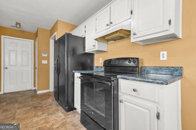 1406 Isleworth Circle, Atlanta, GA 30349