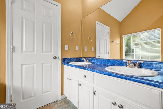 1406 Isleworth Circle, Atlanta, GA 30349