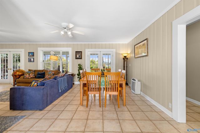 2331 Buck Island Drive, Guntersville, AL 35976