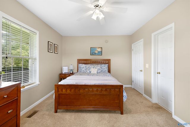 2331 Buck Island Drive, Guntersville, AL 35976