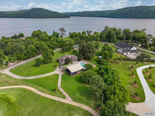 2331 Buck Island Drive, Guntersville, AL 35976