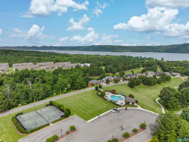 2331 Buck Island Drive, Guntersville, AL 35976