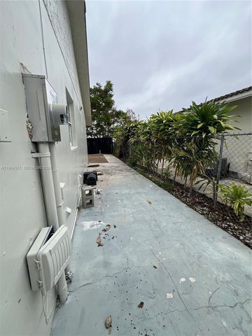 2235 SW 131st Ct, Miami, FL 33175