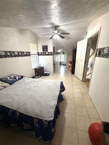 3080 Lee Turner Road, Cleveland, TX 77328