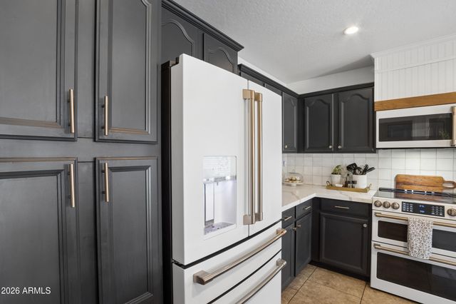 11607 W BROWN Street, Youngtown, AZ 85363