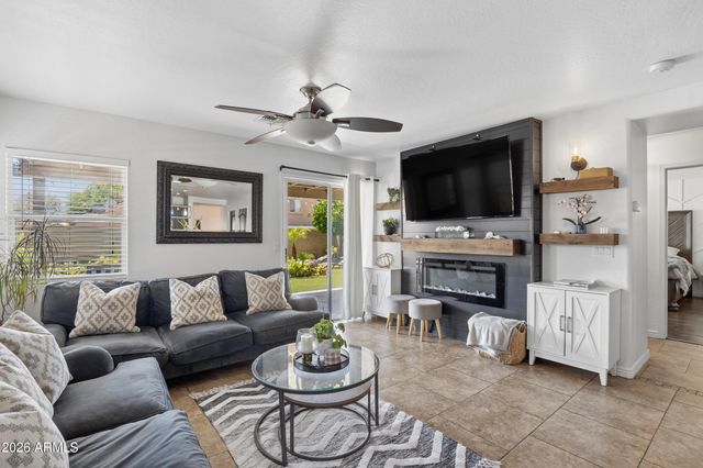 11607 W BROWN Street, Youngtown, AZ 85363