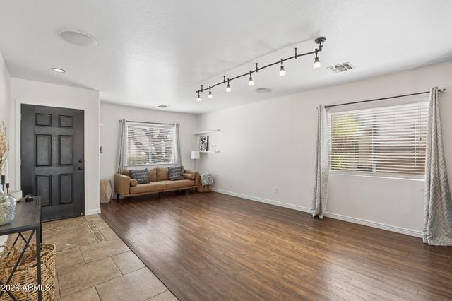 11607 W BROWN Street, Youngtown, AZ 85363