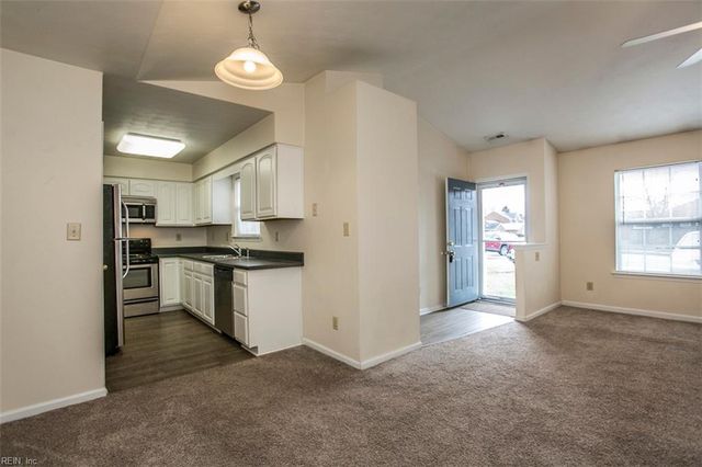 3702 White Chapel ARCH, Chesapeake, VA 23321