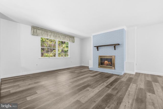 13111 CHAPEL HILLS DR, Fredericksburg, VA 22407