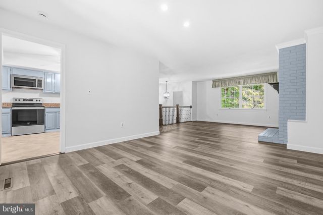 13111 CHAPEL HILLS DR, Fredericksburg, VA 22407