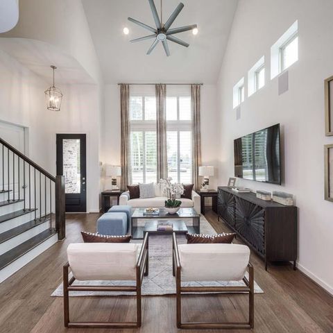 599 Cypress Valley Avenue, Montgomery, TX 77316