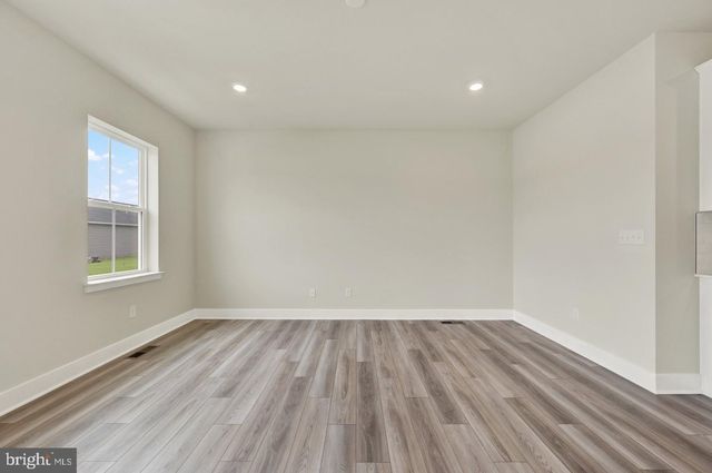 1232 MORRIS ST, Ellendale, DE 19941