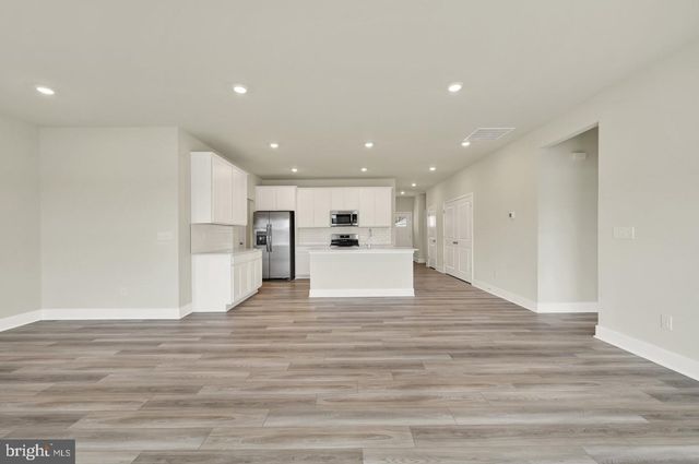 1232 MORRIS ST, Ellendale, DE 19941
