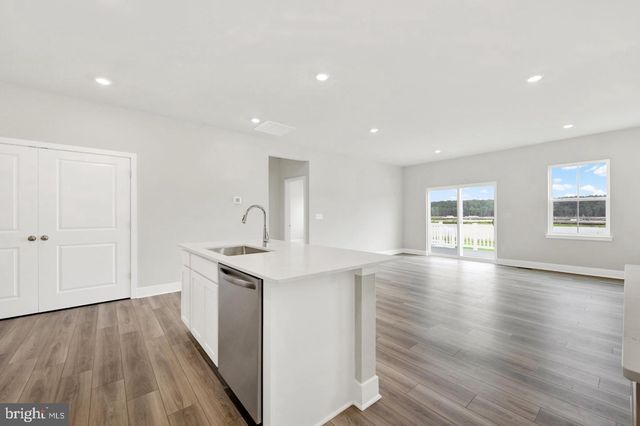 1232 MORRIS ST, Ellendale, DE 19941