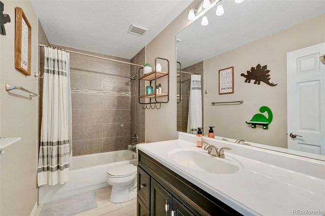 17701 E Powers Drive, Centennial, CO 80015