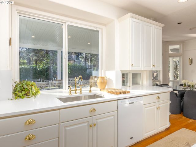 6029 Nw EL REY Dr, Camas, WA 98607