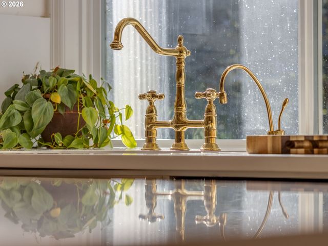 6029 Nw EL REY Dr, Camas, WA 98607