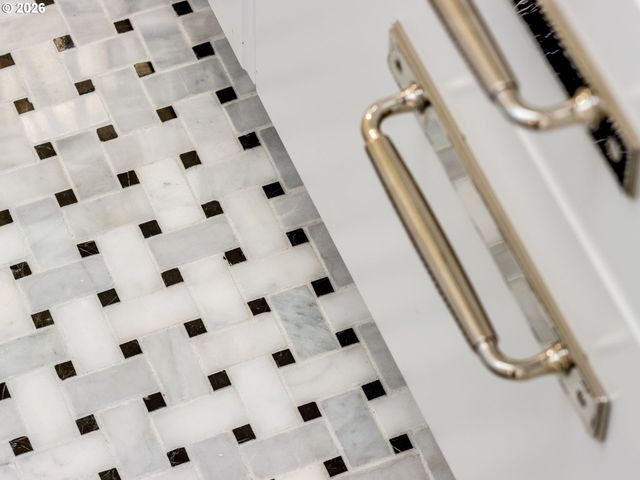 6029 Nw EL REY Dr, Camas, WA 98607