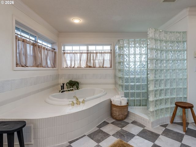 6029 Nw EL REY Dr, Camas, WA 98607