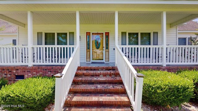 2618 Saint John Circle, Kinston, NC 28504