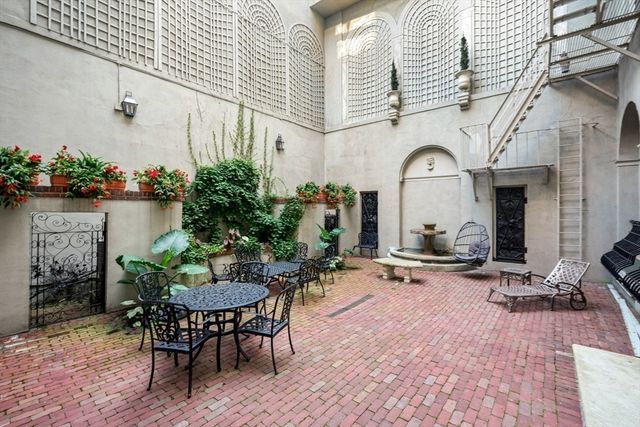 142 Chestnut Street 4-5, Boston, MA 02108